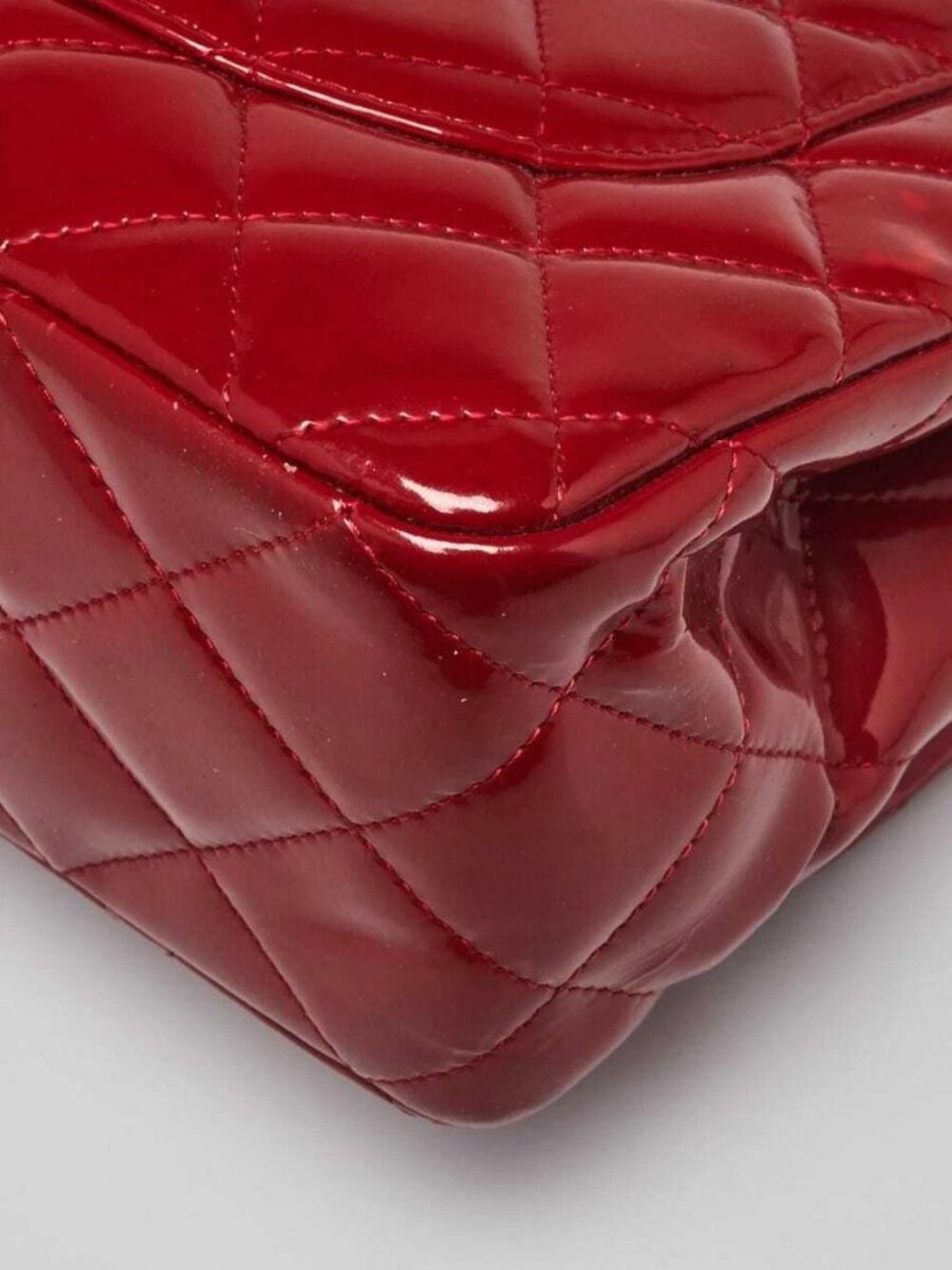 Chanel Red Quilted Patent Leather Classic Jumbo Double Flap Bag - Picture 4 of 12